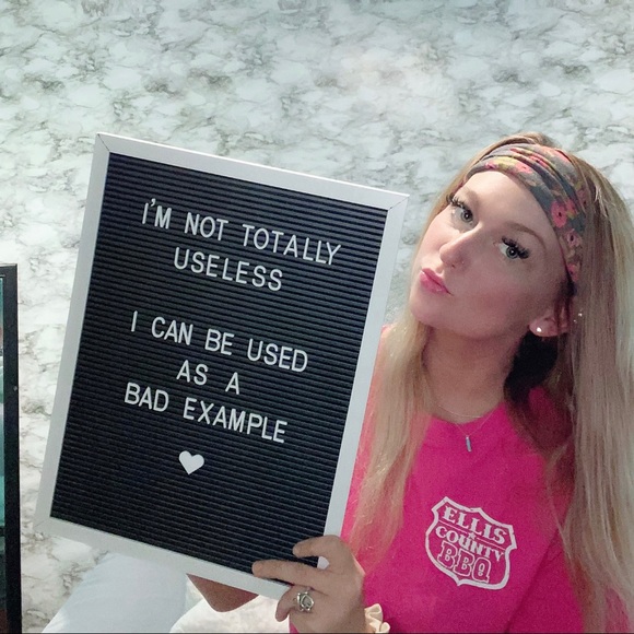 Meet your Posher, Rachel 💕🌵 - Picture 4 of 4